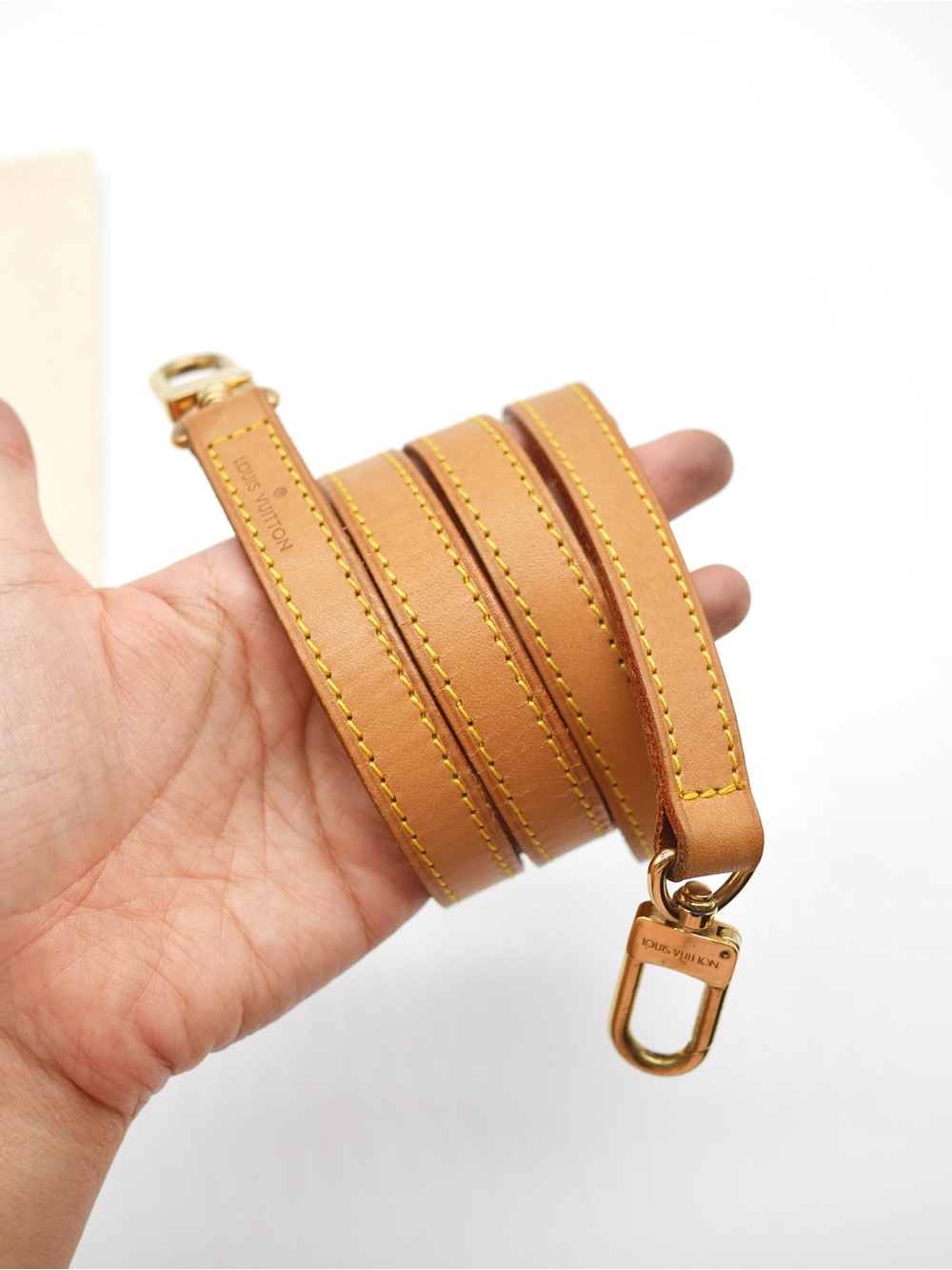 🍓LV Vachetta Strap